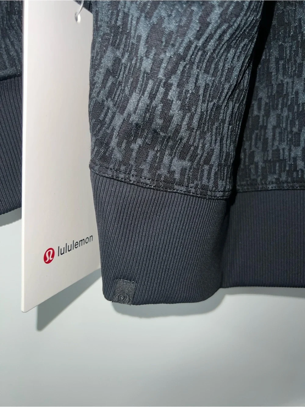lululemon athletica NWT Perfectly Oversized Jacquard Crew Black Size 10